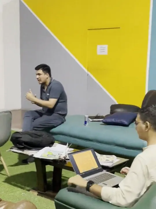 Chetan Sir mentoring students in the CBL lounge